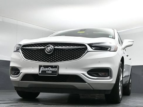 Used 2019 Buick Enclave Avenir w/ Avenir Technology Package AWD/4WD image 39