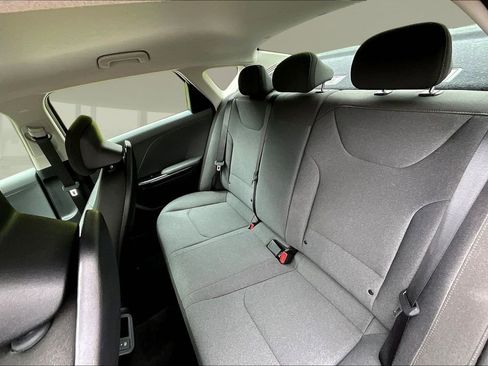 Certified 2025 Kia K4 FWD image 19