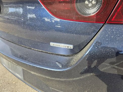 Used 2020 MAZDA MAZDA3 Sedan w/ Select Package FWD image 11