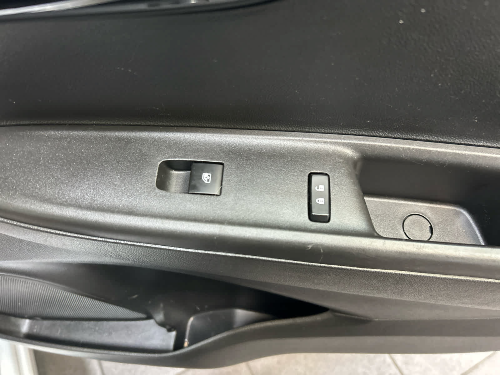Used 2017 Chevrolet Spark LT FWD image 28