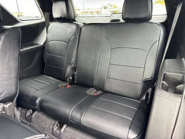 Used 2022 Chevrolet Traverse LT AWD/4WD image 16