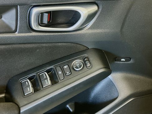 Used 2023 Honda Civic Sport image 15