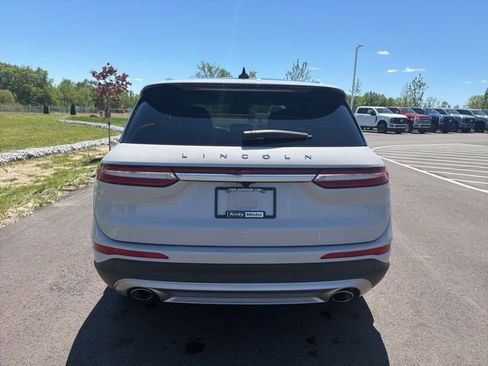 Used 2022 Lincoln Corsair AWD w/ Premium Package image 12