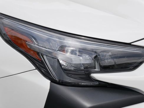 Used 2023 Subaru Outback Limited AWD/4WD image 16