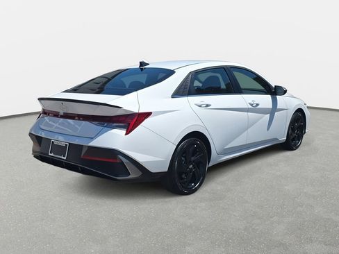 New 2026 Hyundai Elantra SEL Sport Premium FWD image 5