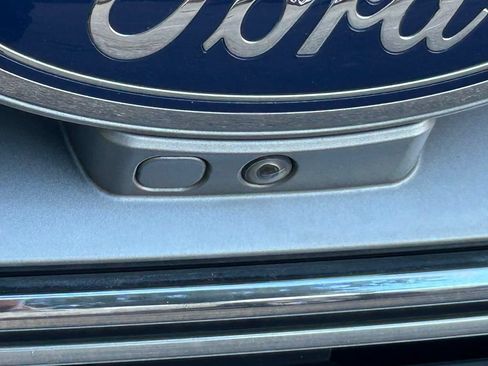 Used 2018 Ford Edge Titanium w/ Equipment Group 302A AWD/4WD image 21