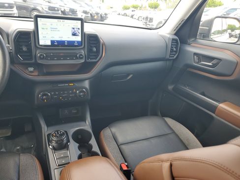 Used 2021 Ford Bronco Sport Outer Banks w/ Outer Banks Package AWD/4WD image 18