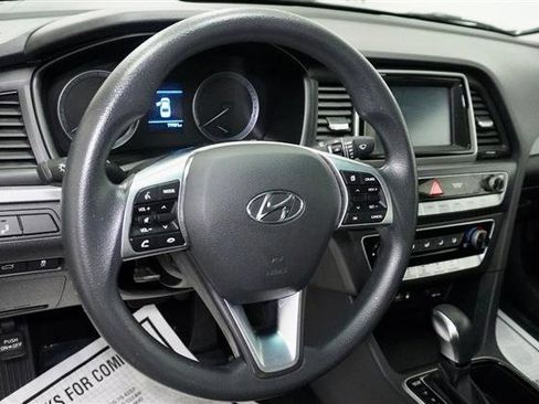 Used 2019 Hyundai Sonata SE image 11
