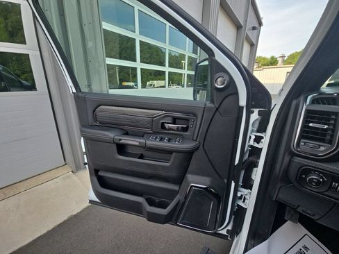 New 2026 RAM 3500 Limited AWD/4WD image 27