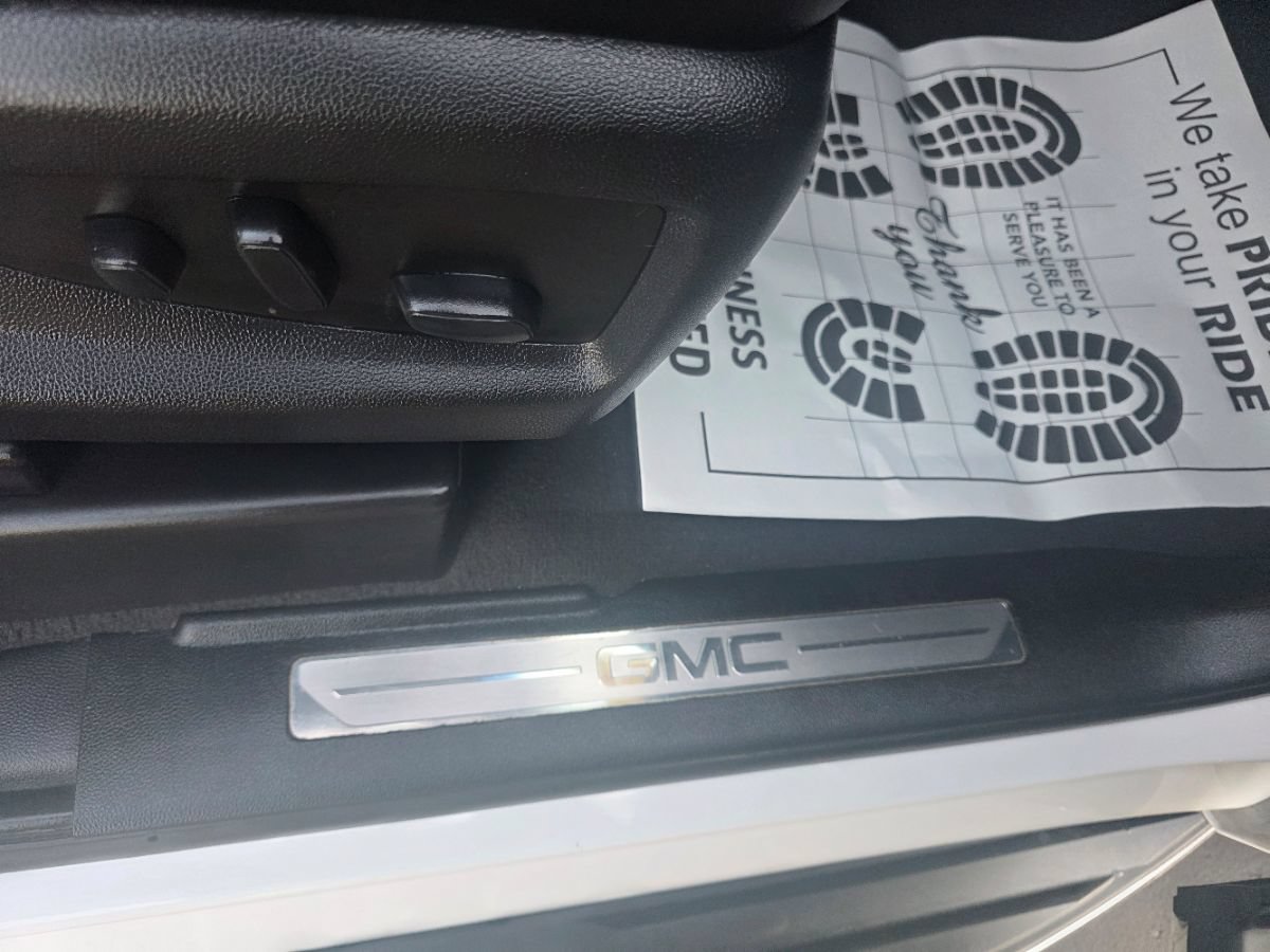 Used 2019 GMC Yukon XL SLT AWD/4WD image 29