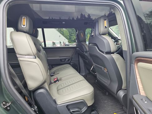 Used 2023 Rivian R1S Adventure AWD/4WD image 17