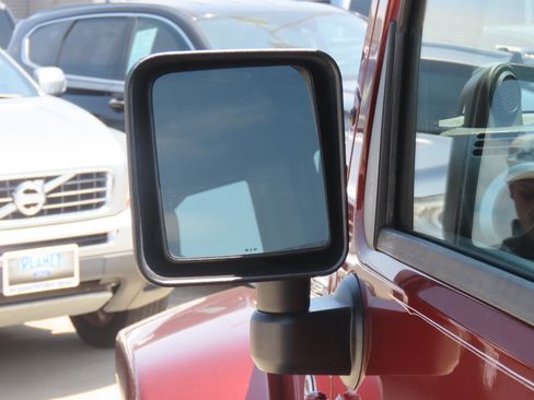 Used 2008 Jeep Wrangler Unlimited Sahara w/ Trailer Tow Group AWD/4WD image 18