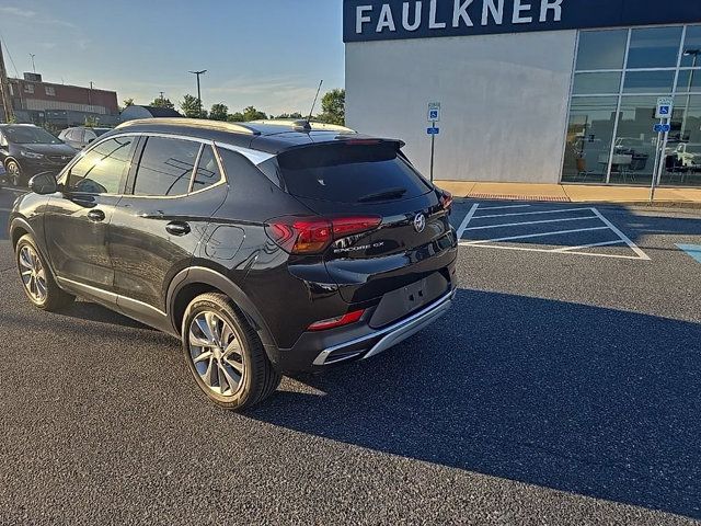 Used 2023 Buick Encore GX Essence w/ Experience Buick Package FWD image 9