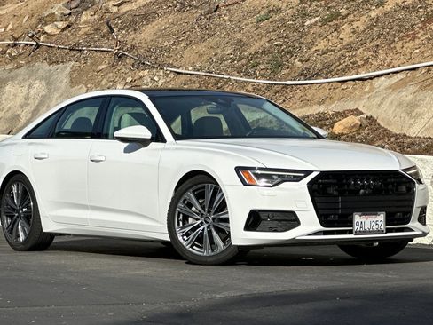 Used 2022 Audi A6 Premium Plus w/ Premium Plus Package image 2