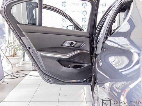 Used 2021 BMW 330i xDrive Sedan w/ Convenience Package AWD/4WD image 35