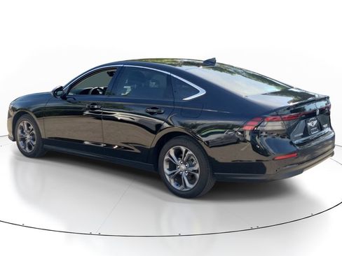 Used 2023 Honda Accord EX image 7