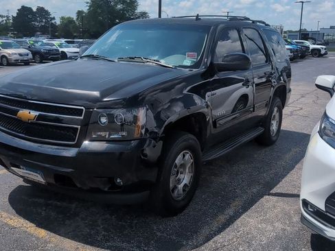Used 2014 Chevrolet Tahoe LT w/ Luxury Package RWD image 6