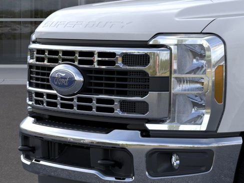 New 2026 Ford F350 XL w/ XL Chrome Package AWD/4WD image 17