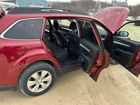 Used 2012 Subaru Outback 2.5i Premium AWD/4WD image 12