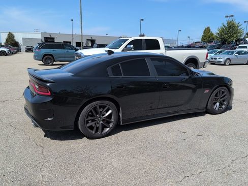 Used 2019 Dodge Charger Scat Pack w/ Plus Group RWD image 5