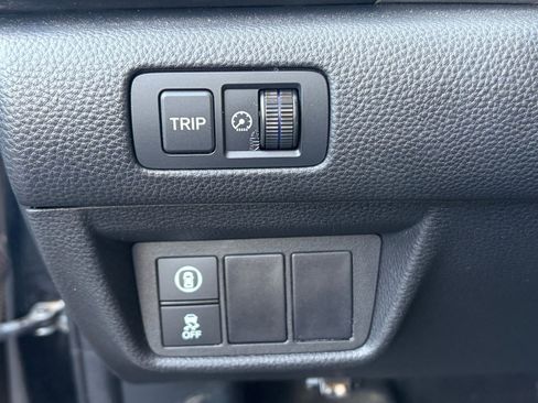 Used 2018 Honda Accord LX image 10