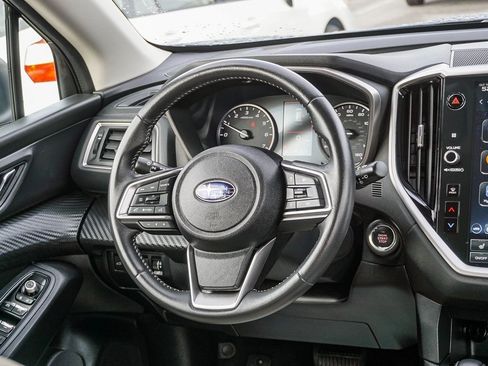 Used 2024 Subaru Ascent Premium w/ Convenience Package image 16