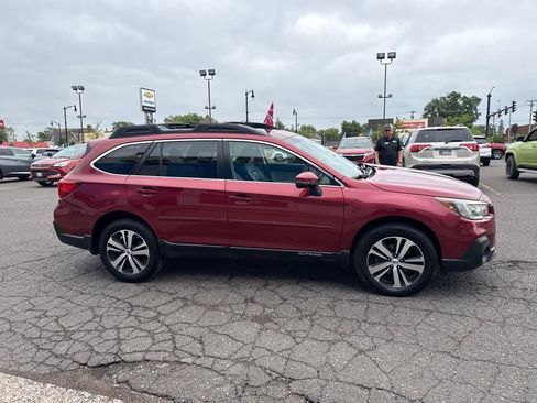 Used 2018 Subaru Outback 2.5i Limited AWD/4WD image 8