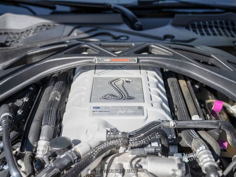 Used 2022 Ford Mustang Shelby GT500 w/ Technology Package image 15