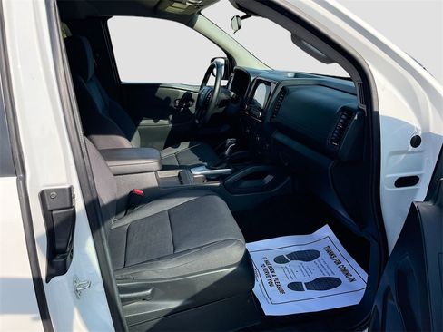 Used 2024 Nissan Frontier S image 25