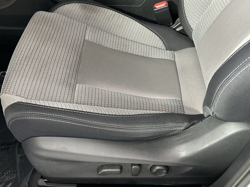 Used 2024 Subaru Outback Premium AWD/4WD image 12