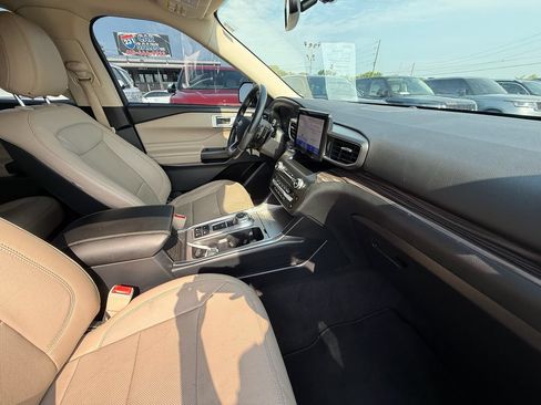 Used 2020 Ford Explorer Limited RWD image 27