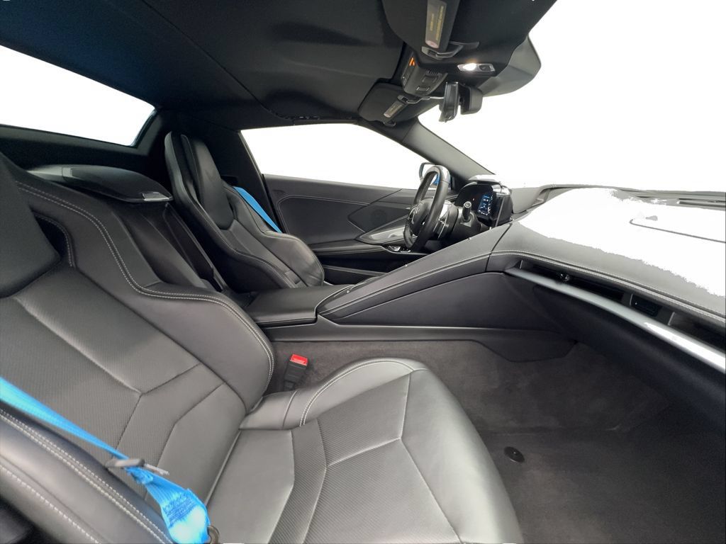 Used 2023 Chevrolet Corvette Stingray Convertible w/ Z51 Performance Package RWD image 31