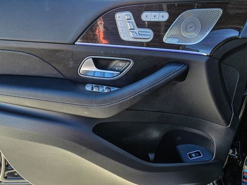 New 2025 Mercedes-Benz GLE 450 4MATIC image 11