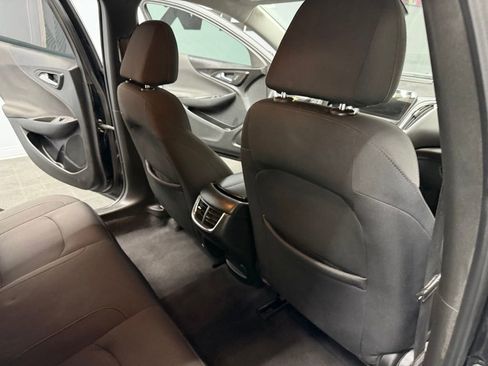 Used 2020 Chevrolet Malibu LT FWD image 44