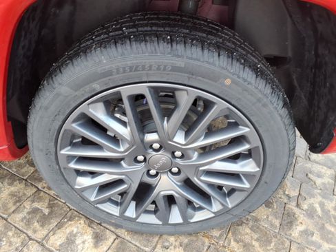 Used 2022 Jeep Compass Limited image 15