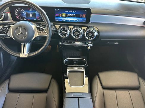 Used 2025 Mercedes-Benz CLA 250 image 15