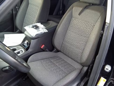 Used 2024 Chevrolet Equinox LT w/ LPO, Floor Liner Package image 5