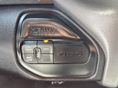 Used 2024 RAM 2500 Big Horn image 21