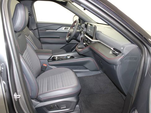 New 2026 Ford Explorer ST-Line w/ ST-Line Street Pack image 29