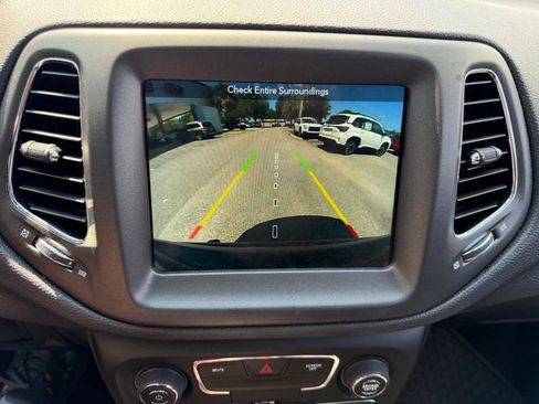 Used 2020 Jeep Compass Trailhawk w/ Trailer Tow Group AWD/4WD image 30
