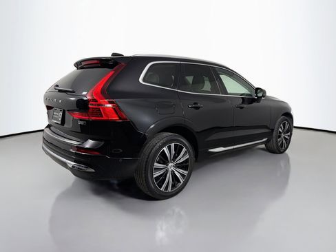 Certified 2023 Volvo XC60 B5 Plus w/ Climate Package image 6