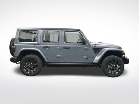 Used 2025 Jeep Wrangler Sahara 4xe image 4