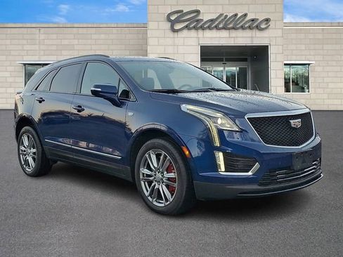 Certified 2023 Cadillac XT5 Sportv AWD/4WD image 2