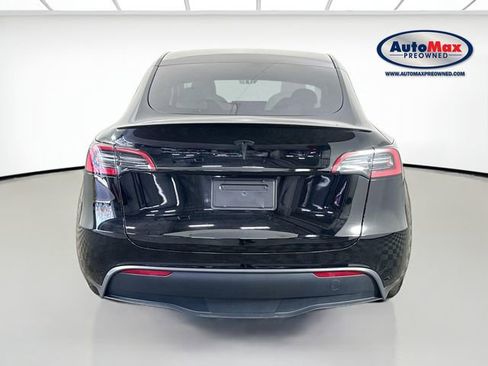 Used 2023 Tesla Model Y Performance AWD/4WD image 8