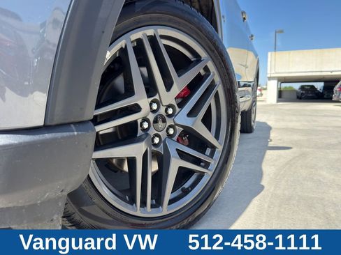 Used 2025 Ford Explorer ST-Line w/ ST-Line Street Pack AWD/4WD image 5