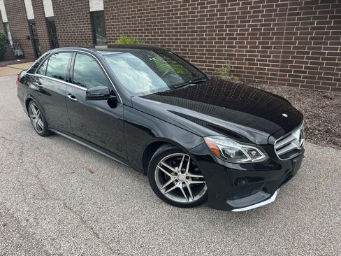 Used 2016 Mercedes-Benz E 350 4MATIC Sedan image 35