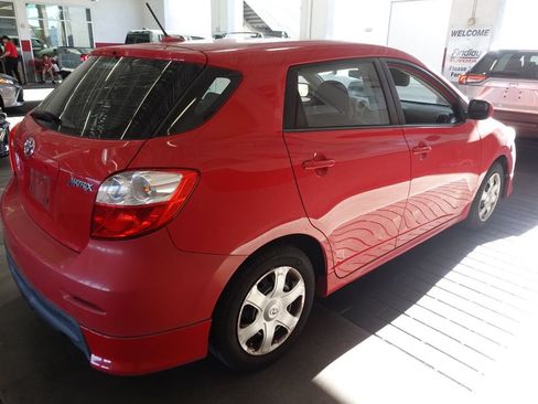 Used 2010 Toyota Matrix w/ PWR Pkg FWD image 3