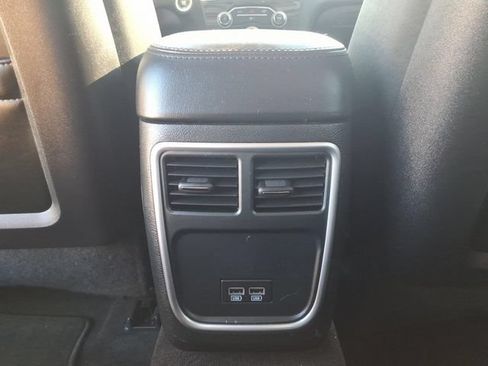 Used 2019 Chrysler 300 Touring w/ Sport Appearance Package RWD image 27