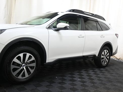 Used 2022 Subaru Outback Premium AWD/4WD image 11