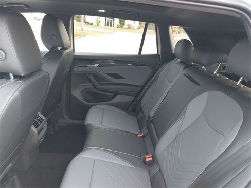 New 2026 Volkswagen Tiguan SE R-Line image 35